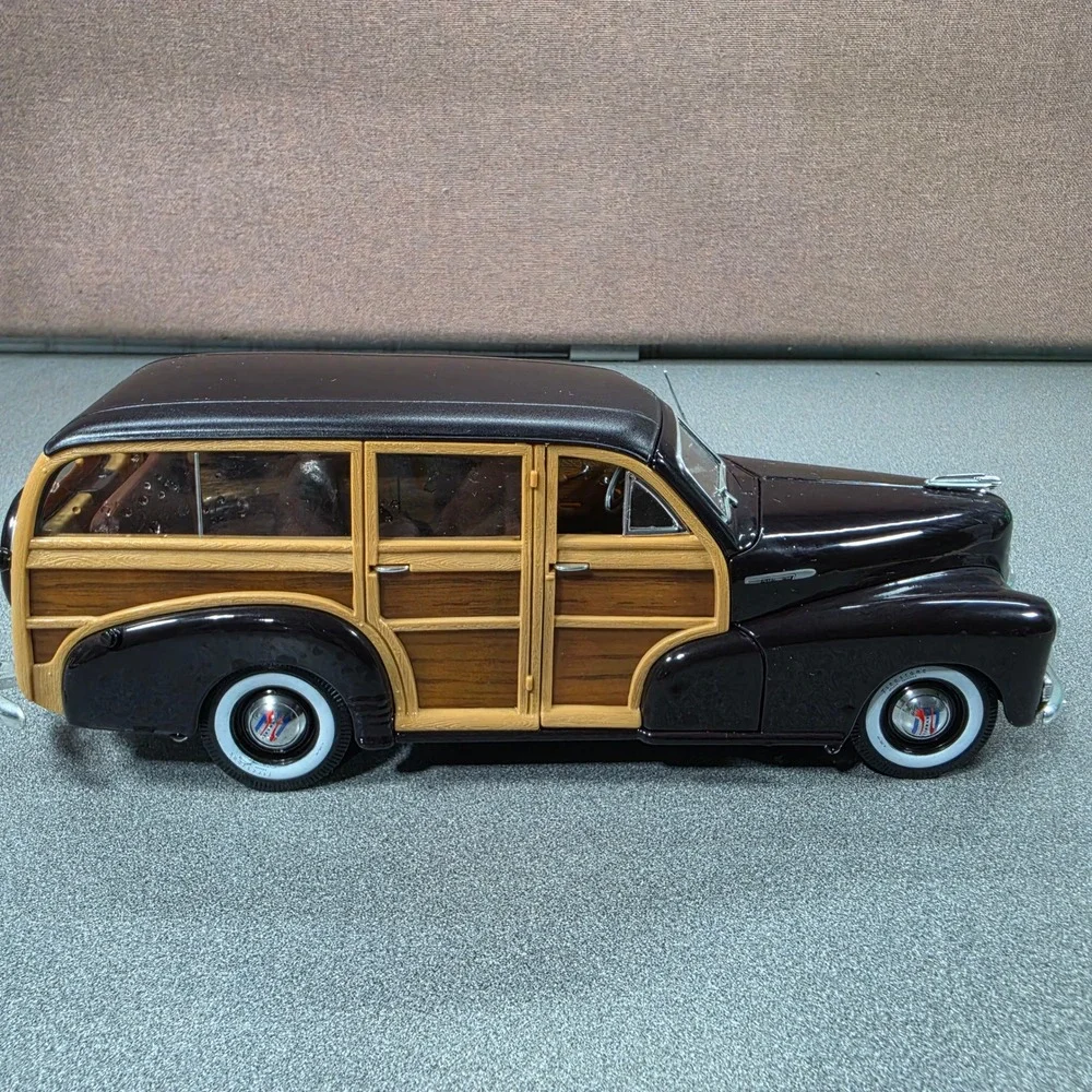 Chevrolet 1948 Woody Wagon Model Unisex OS Black Excellent Fleetmaster Diecast